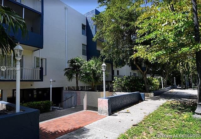 1st image of 16750 NE 10th Ave APT 112