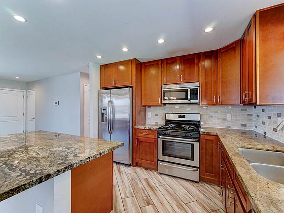 3rd image of 1716 W Villa Theresa Dr
