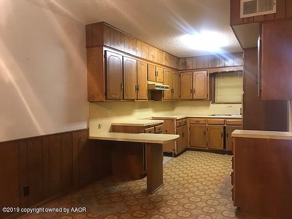 5th image of 1509 Avenue K NW