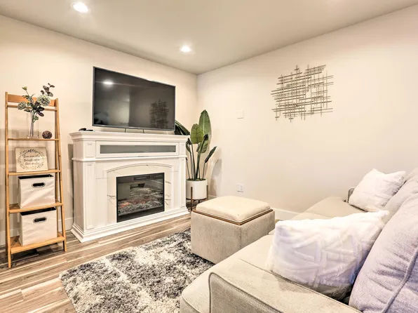 1738 NE 4th St Unit 2, Bend, OR 97701