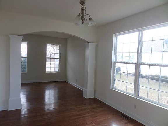 3rd image of 4562 W 74th Ave