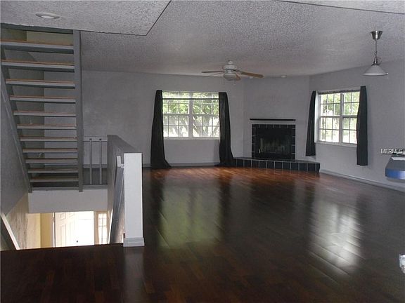 3rd image of 1101 Pinellas Bayway S APT 401