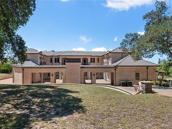 5th image of 1433 Royal Oaks Dr