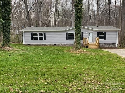 2nd image of 108 Arbor Dr