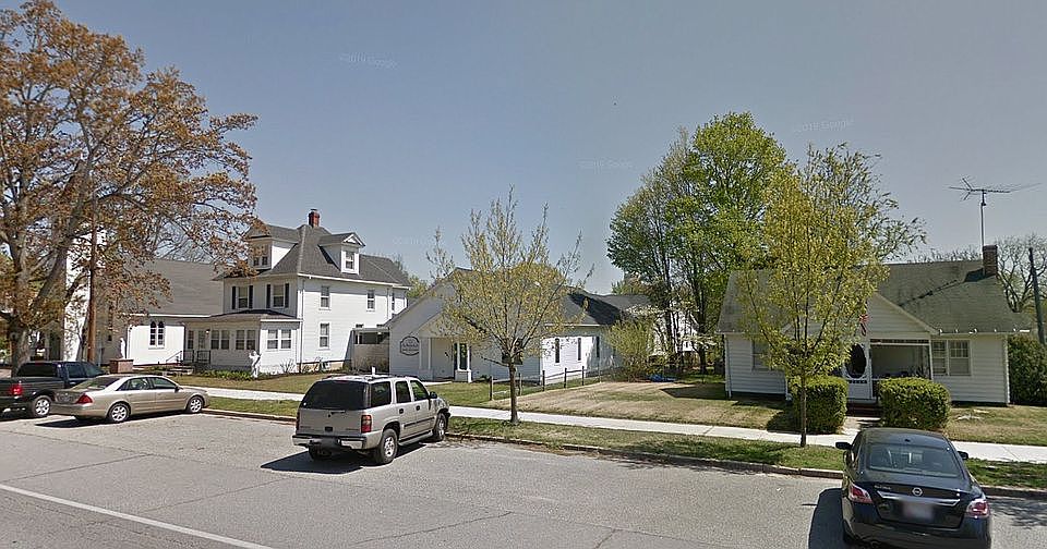 2nd image of 410 Central Ave