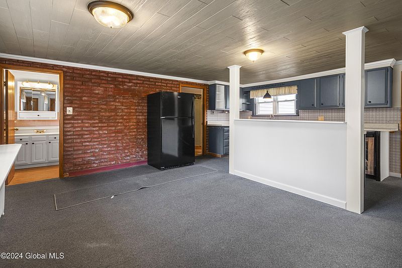 3rd image of 3 Farrell Road