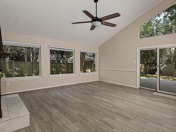 4th image of 26 Southfork Pines Pl