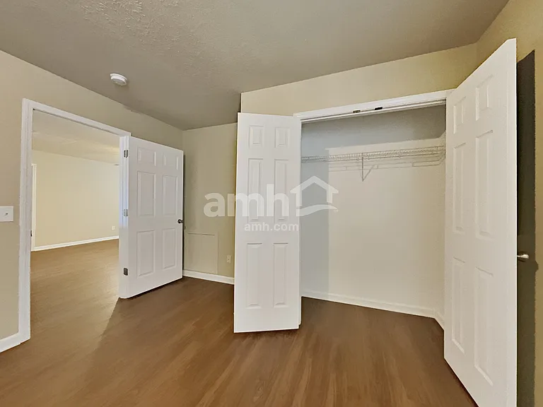 128 McKain Xing — Photo 13