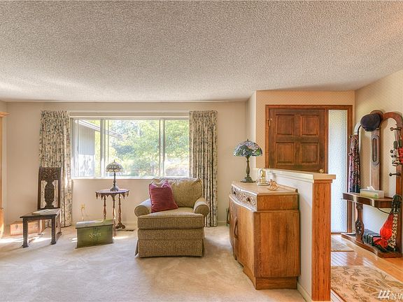 4th image of 1955 Orchard Dr NW