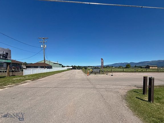 4th image of 40517 State Highway 35