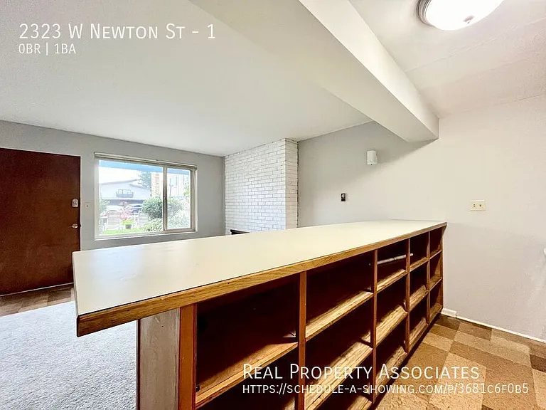 2323 W Newton St #1 — Photo 7