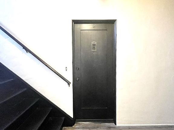 3rd image of 505 E Broadway APT 2