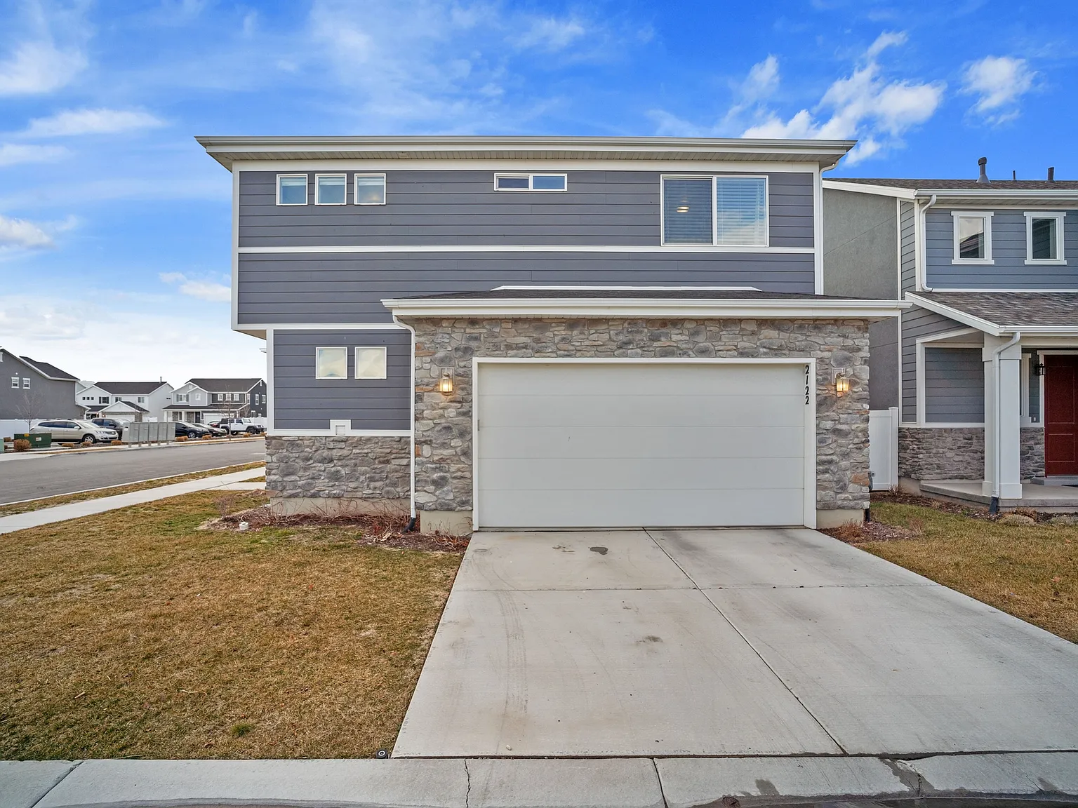 2122 W Lydia Ln — Photo 4
