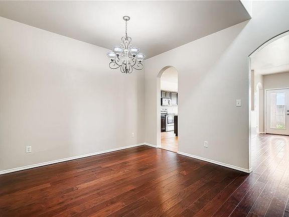4th image of 2416 Gutierrez Dr