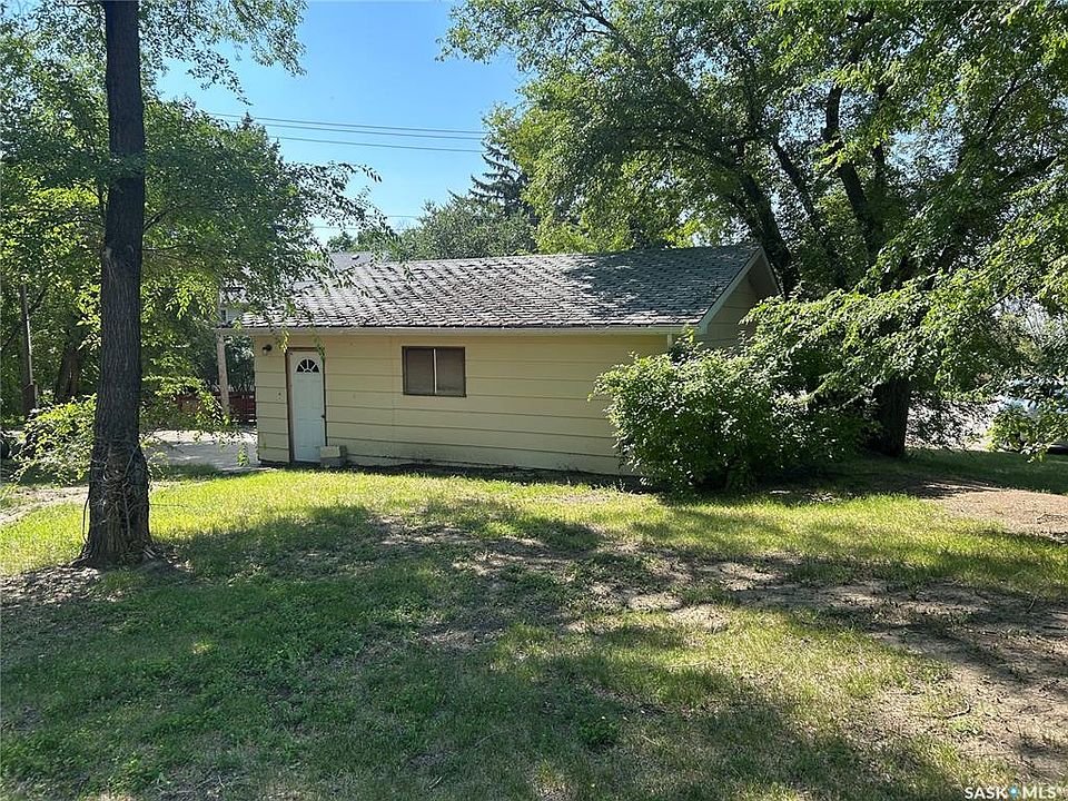 1st image of 1138 1st STREET