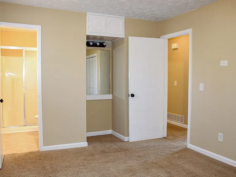 2968 Tara Woods Dr — Photo 19