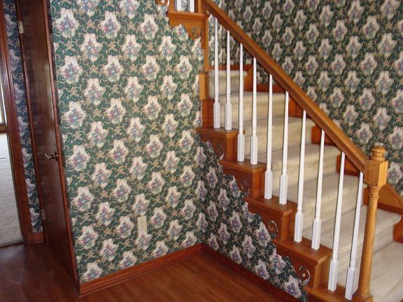 2nd image of 306 E Lakeshore Dr