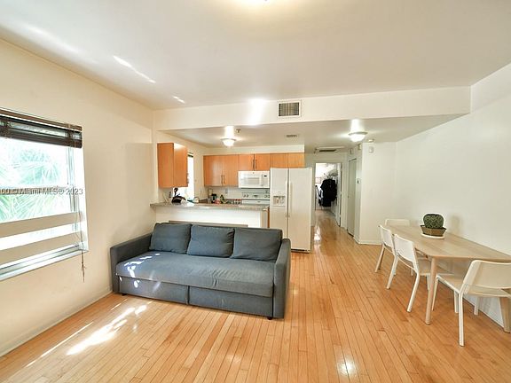 5th image of 1542 Drexel Ave APT 207