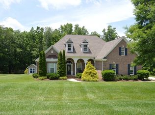 7083 Lanier Rd, Summerfield, NC 27358