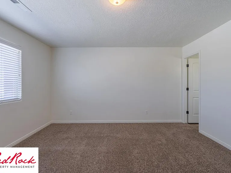 2801 E 450 N #365 — Photo 34