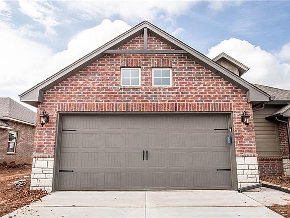 2nd image of 18604 Groveton Blvd