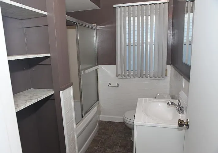 26440 Wolverine St — Photo 4