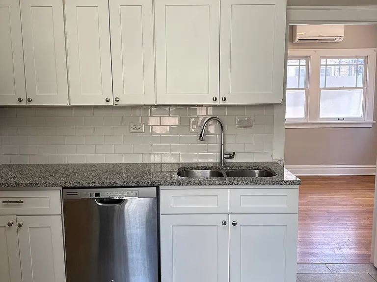 647 N Ogden St #647 — Photo 10