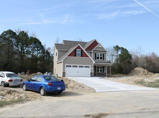 216 Russell Farm Dr, Hubert, NC 28539