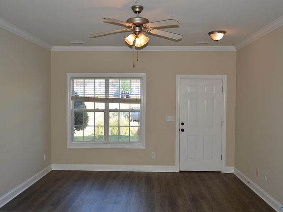 3rd image of 474 Shamrock Dr