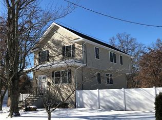 1758 W 5th St, Piscataway, NJ