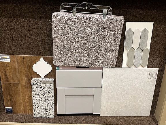 5843 Whitby Rd Unit 25 - Designer Selections