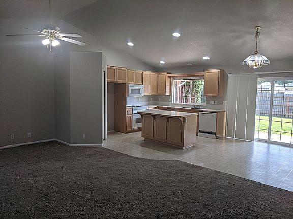 Vaulted, kitchen & dining