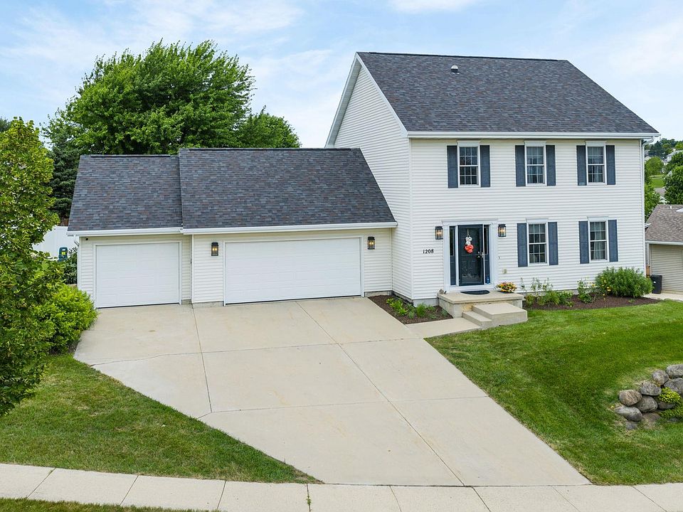 1st image of 1208 Temple Dr