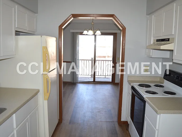 1237 Sunfield St #3 — Photo 11