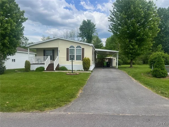 46 Norma Dr, New Hartford, NY 13413