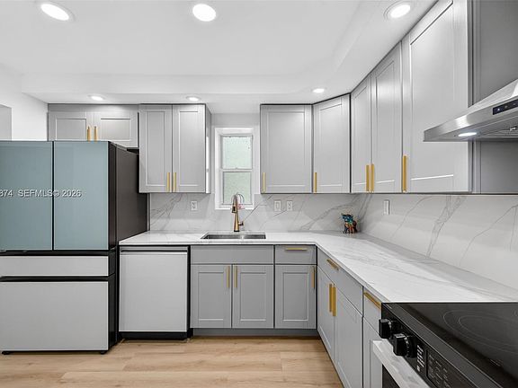 4th image of 20300 W Country Club Dr APT 106-3