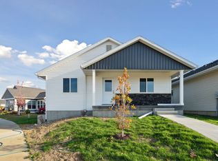 3275 Yorkshire Ct, Marion, IA 52302