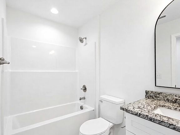 5th image of 171 Charter Dr #179-6