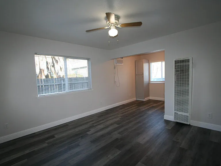 415 T St #2 — Photo 5