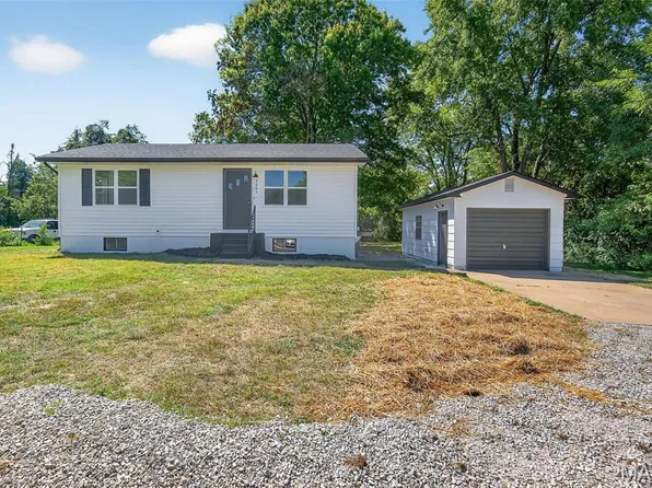 3681 Flucom Rd, De Soto, MO 63020