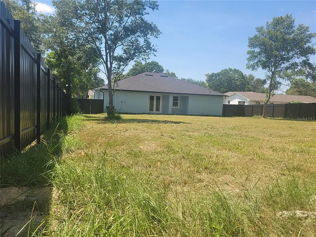 4 bed, 3.0 bath, 2123 sqft, $2,650 — Photo 4