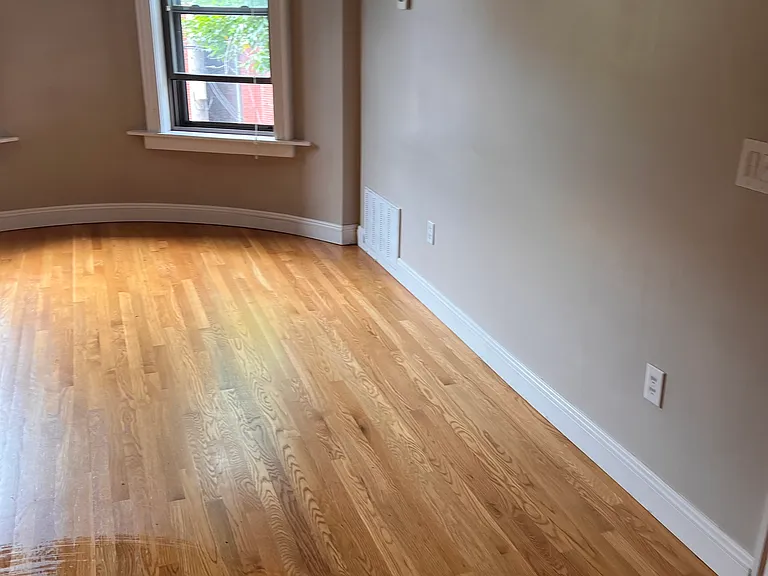 29 Beacon St #2 — Photo 5