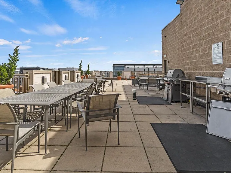 1150 Washington #K-1107 — Photo 15