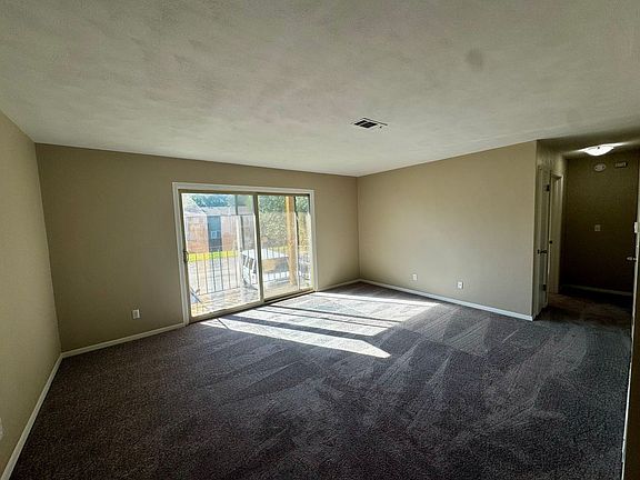 4th image of 3021 4th St APT 8