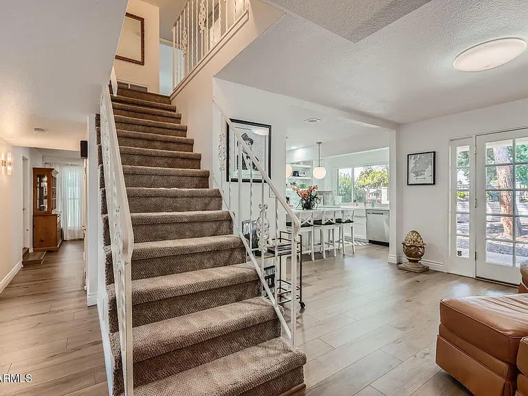 1305 E Steamboat Bend Dr — Photo 23