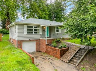 2606 Parallel Ave, Saint Joseph, MO 64506