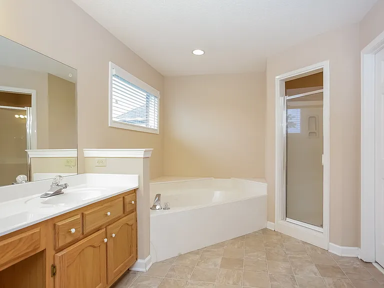 10198 Woodland Hills Dr — Photo 15