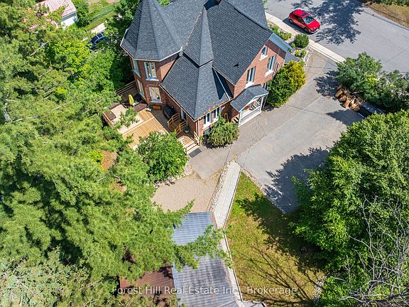 3rd image of 5 Lorne St N