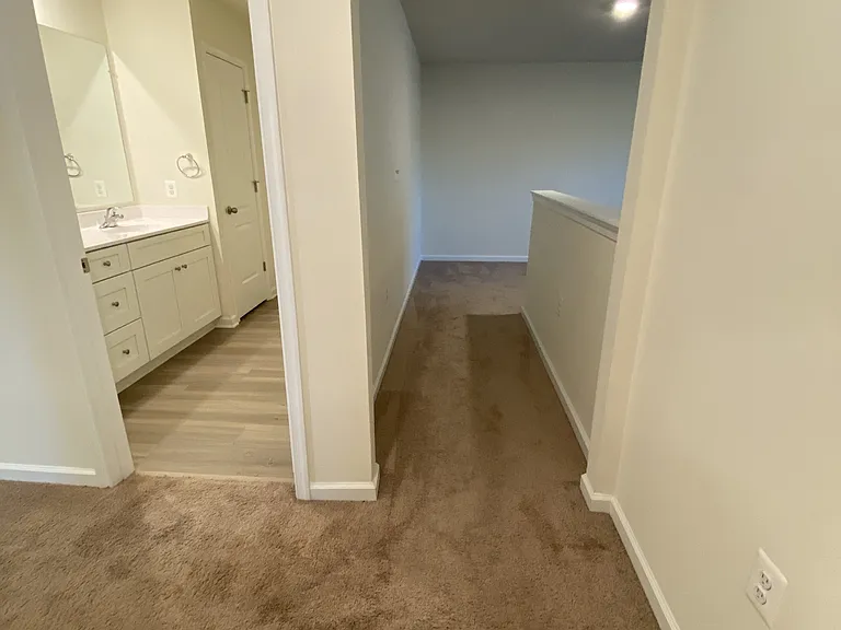 697 Rivanna Run — Photo 23