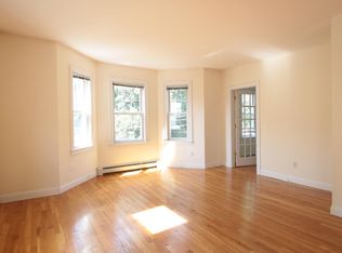 19 Roberts St #4, Brookline, MA 02445